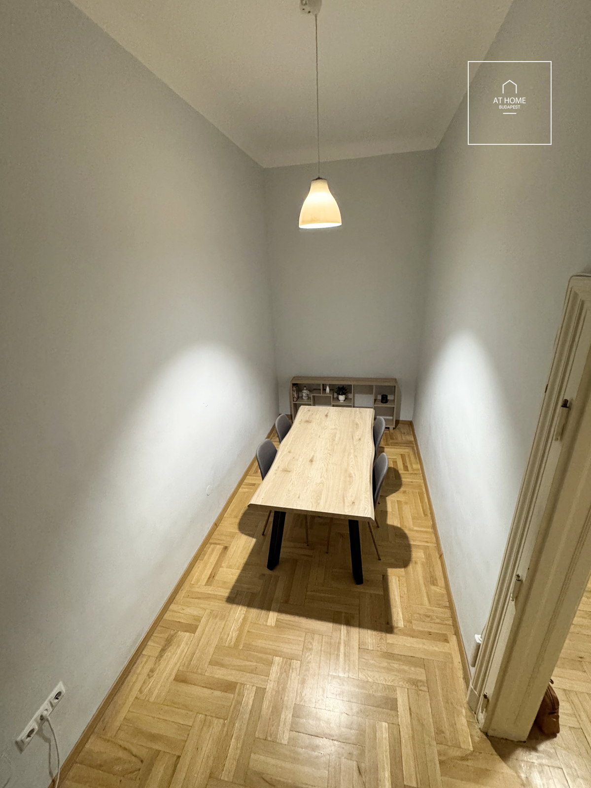 Pet-Friendly 3-Bedroom Apartment for Long-Term Rent in District VI