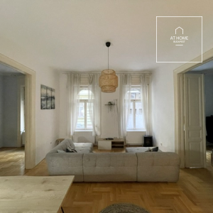 Pet-Friendly 3-Bedroom Apartment for Long-Term Rent in District VI