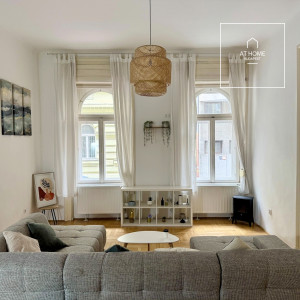 Pet-Friendly 3-Bedroom Apartment for Long-Term Rent in District VI