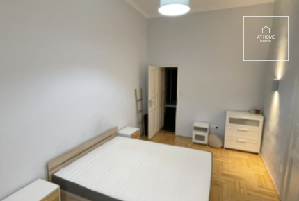 Pet-Friendly 3-Bedroom Apartment for Long-Term Rent in District VI