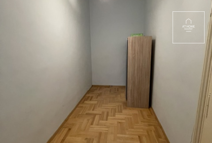 Pet-Friendly 3-Bedroom Apartment for Long-Term Rent in District VI