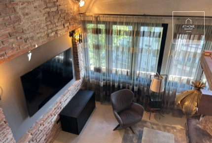 Exclusive 102 sqm loft apartment on the 3rd floor in District I, Krisztinaváros