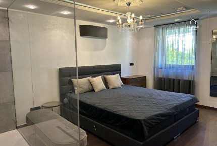 Exclusive 102 sqm loft apartment on the 3rd floor in District I, Krisztinaváros