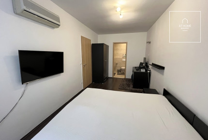 82 sqm apartment with parking space near Andrássy Avenue