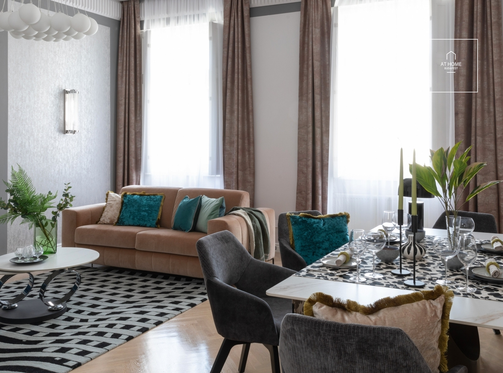 Freshly Renovated and Fully Furnished Downtown Apartment with Panoramic Views