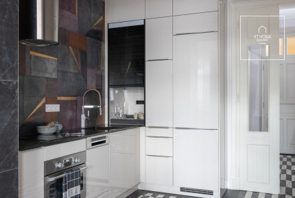 Freshly Renovated and Fully Furnished Downtown Apartment with Panoramic Views