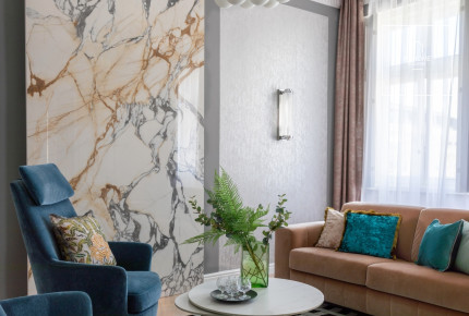 Freshly Renovated and Fully Furnished Downtown Apartment with Panoramic Views