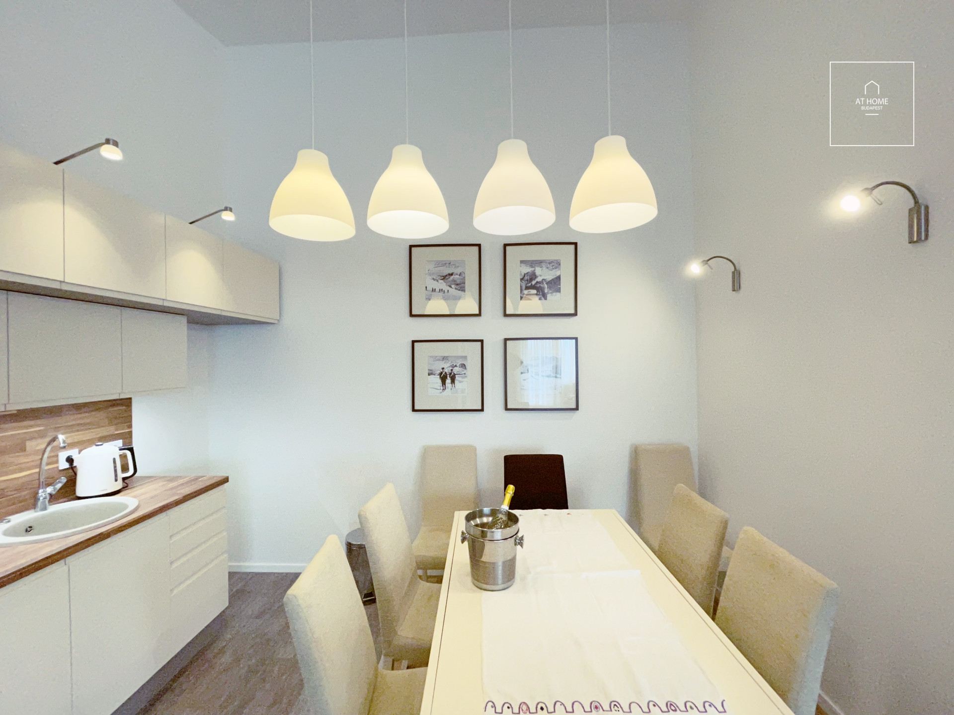 Sunny apartment for rent Budapest VI. district, Terézváros