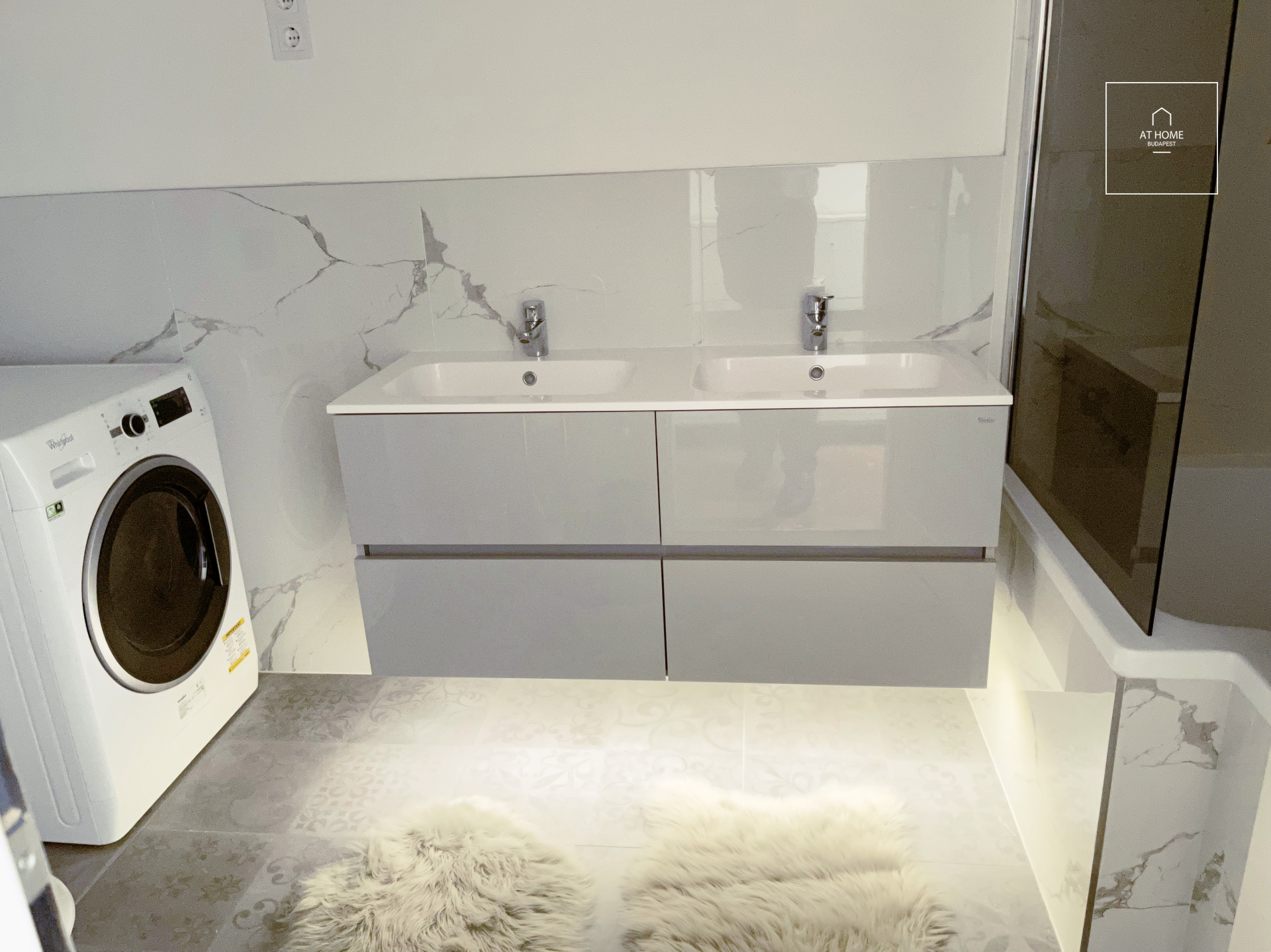 Sunny apartment for rent Budapest VI. district, Terézváros