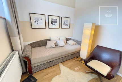 Sunny apartment for rent Budapest VI. district, Terézváros