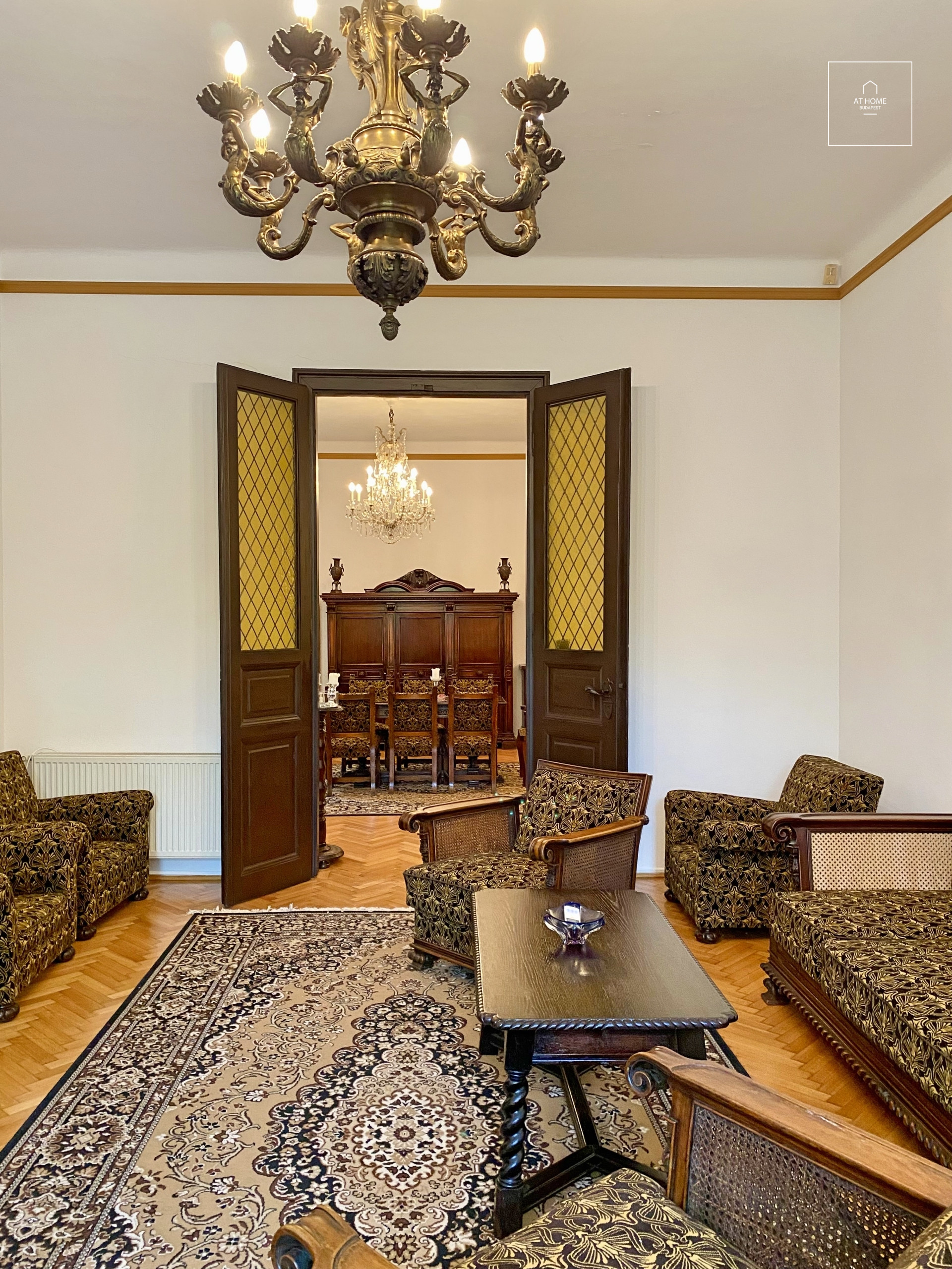 Elegant historic villa Apartment for Rent in Rézmál – Also Suitable as an Office