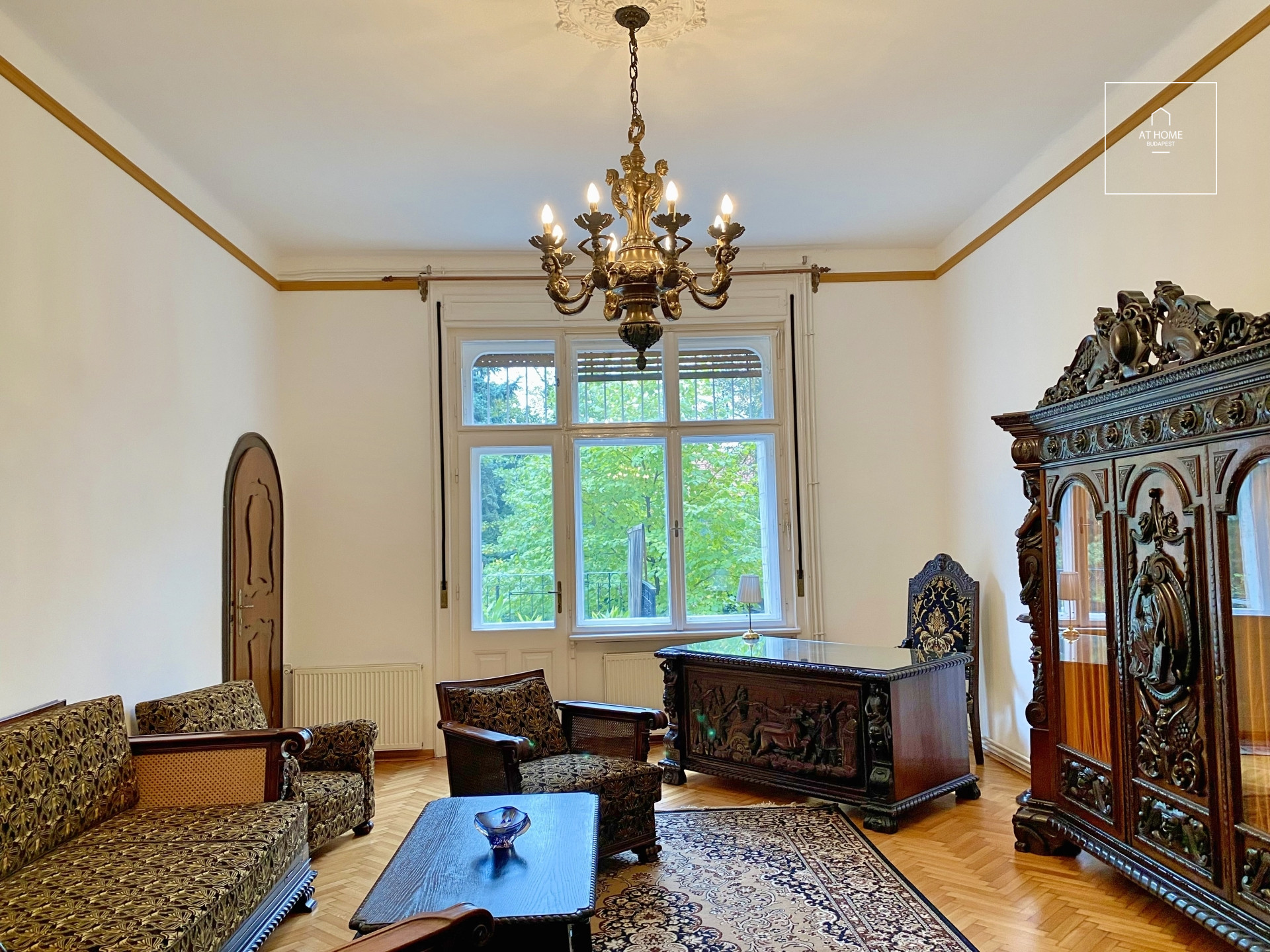 Elegant historic villa Apartment for Rent in Rézmál – Also Suitable as an Office