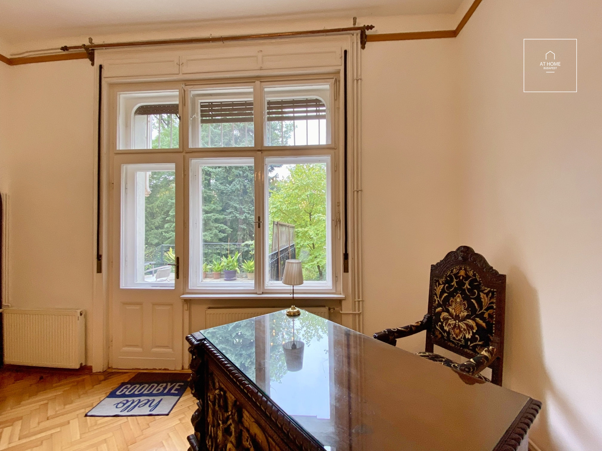 Elegant historic villa Apartment for Rent in Rézmál – Also Suitable as an Office