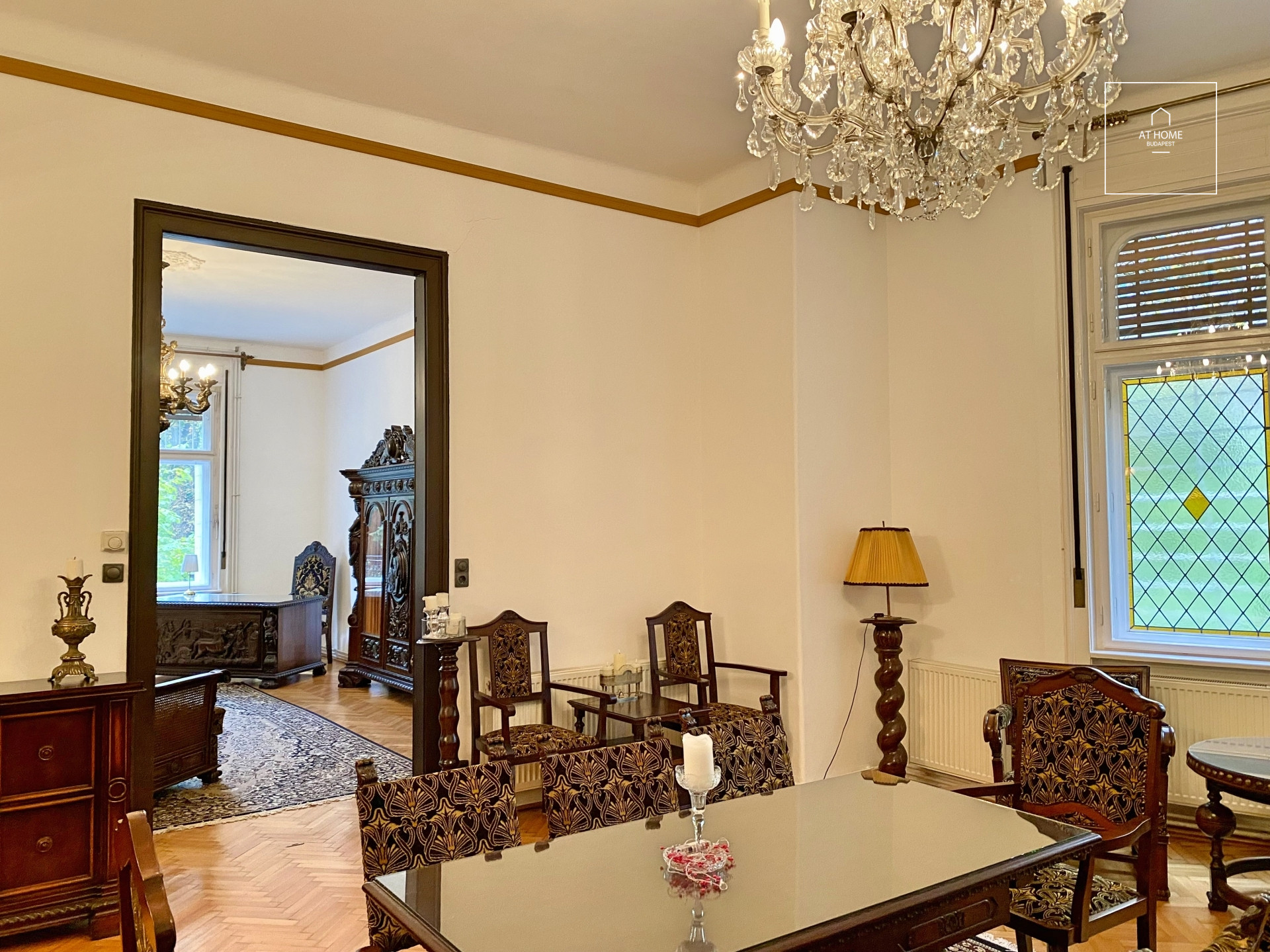 Elegant historic villa Apartment for Rent in Rézmál – Also Suitable as an Office