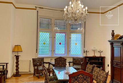 Elegant historic villa Apartment for Rent in Rézmál – Also Suitable as an Office