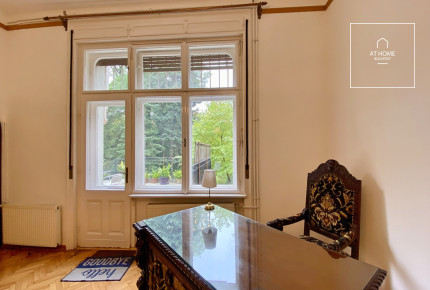 Elegant historic villa Apartment for Rent in Rézmál – Also Suitable as an Office