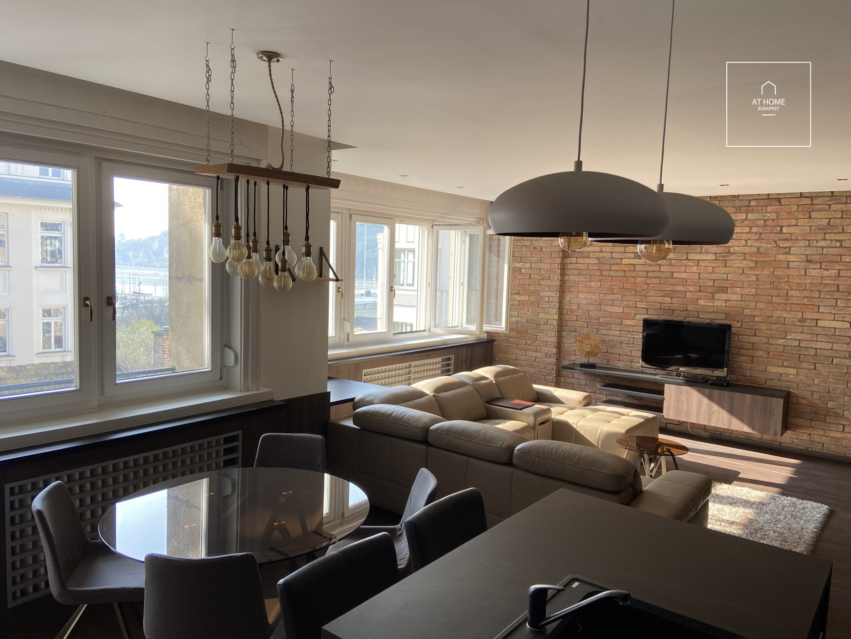 Premium one-bedroom apartment available for rent in Budapest, 5th district, Downtown