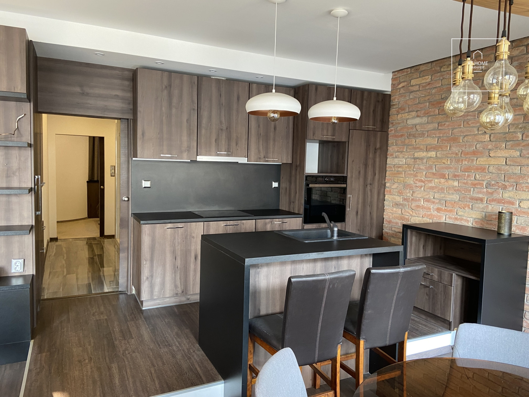 Premium one-bedroom apartment available for rent in Budapest, 5th district, Downtown