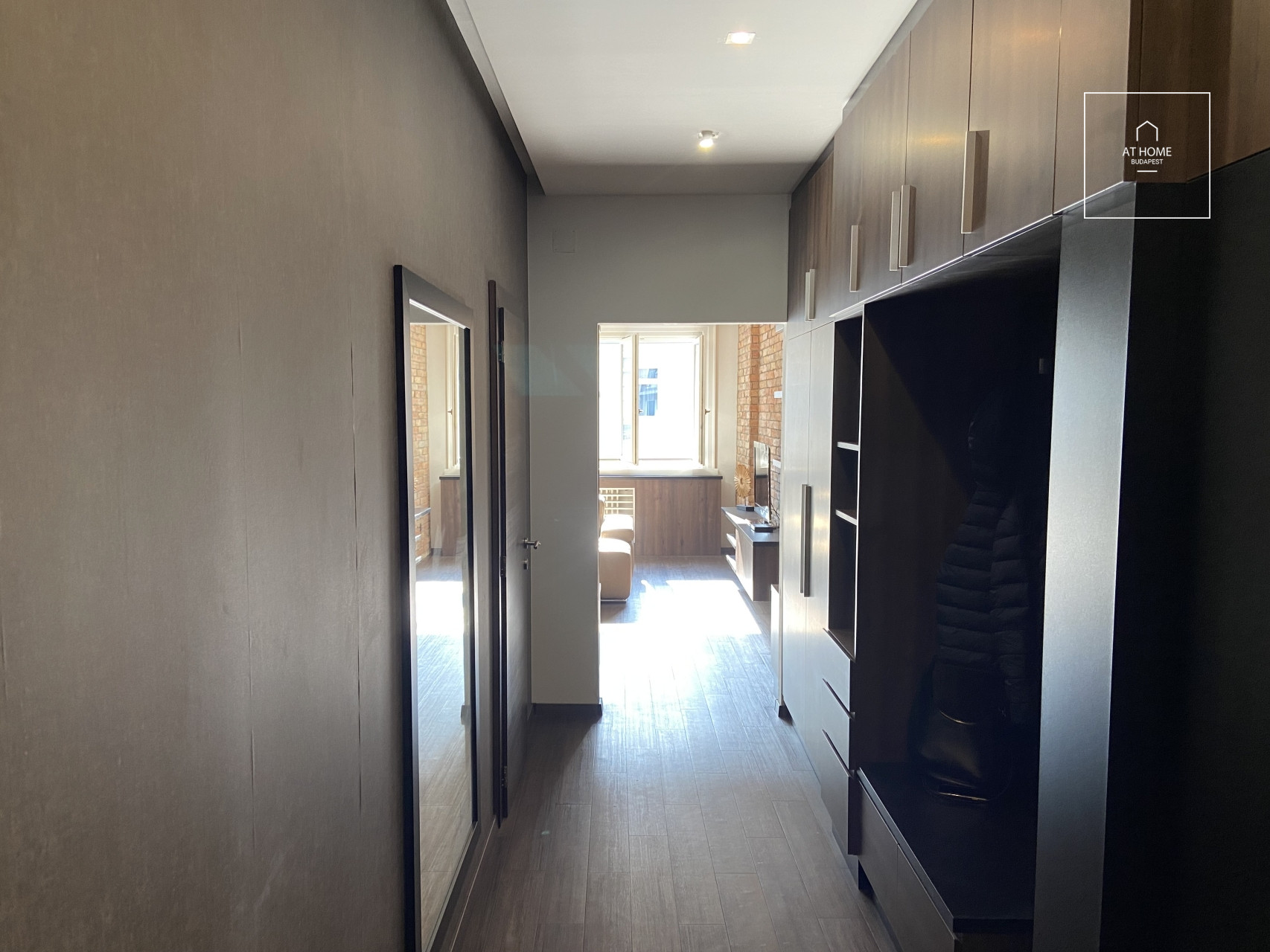 Premium one-bedroom apartment available for rent in Budapest, 5th district, Downtown