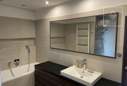 Premium one-bedroom apartment available for rent in Budapest, 5th district, Downtown