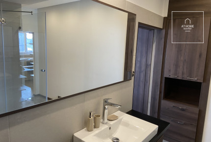 Premium one-bedroom apartment available for rent in Budapest, 5th district, Downtown