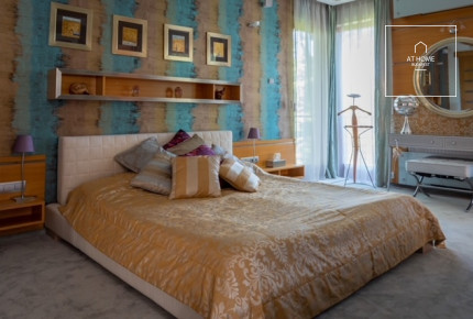 160 sqm First-Floor Apartment with 2 Bedrooms and Parking in District XII