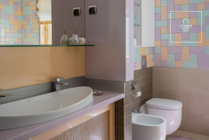 160 sqm First-Floor Apartment with 2 Bedrooms and Parking in District XII