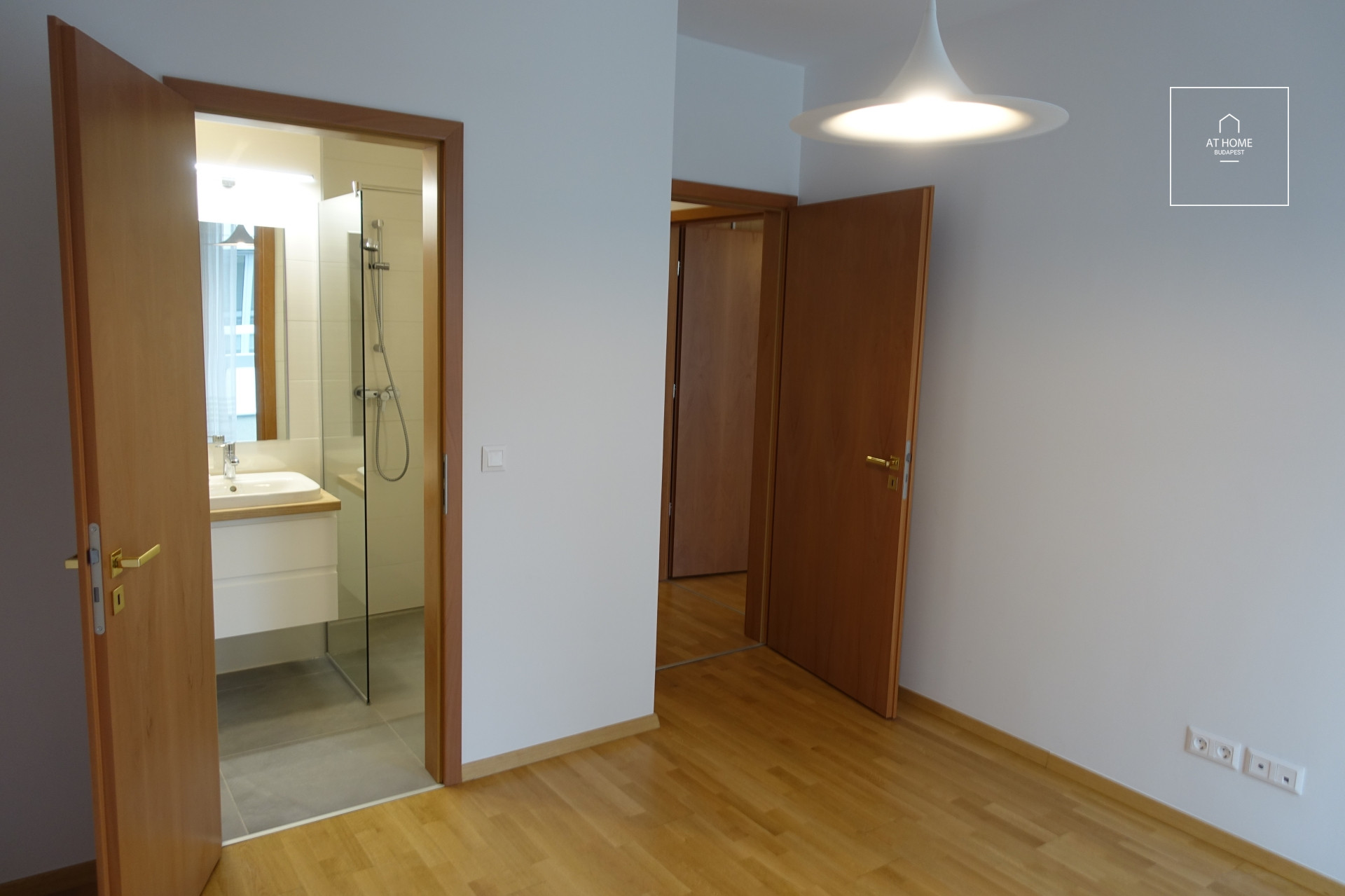 Newly built 2-bedroom apartment for rent in the VI. district