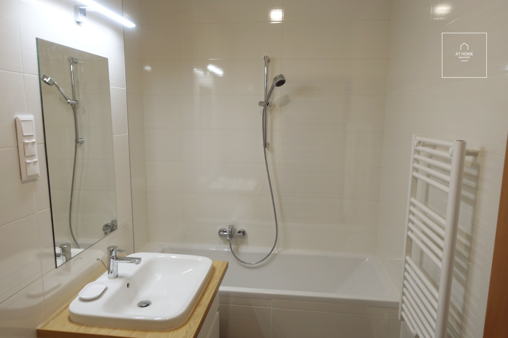 Newly built 2-bedroom apartment for rent in the VI. district