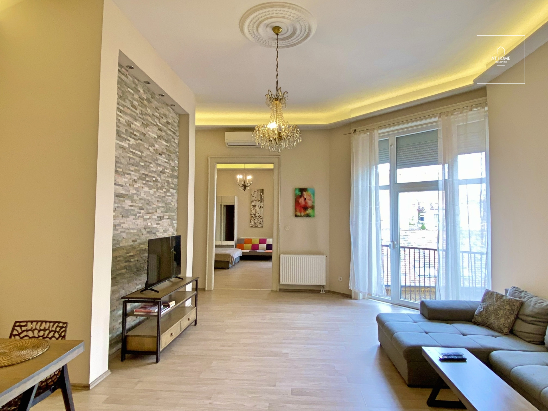 Sunny apartment for rent Budapest VI. district, Terézváros