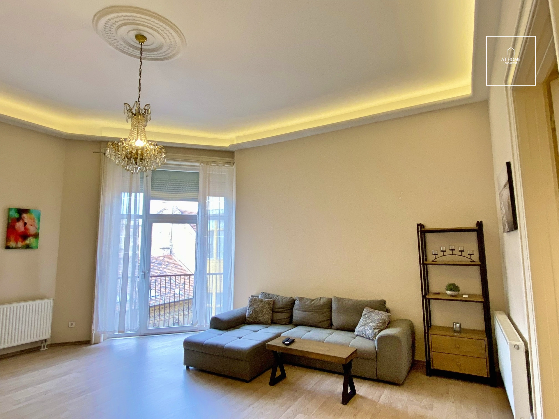 Sunny apartment for rent Budapest VI. district, Terézváros