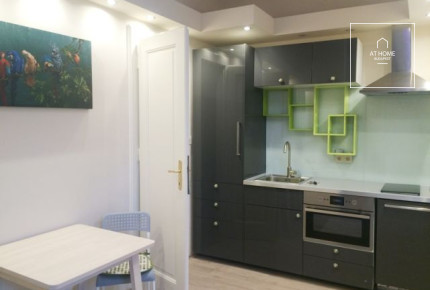 Sunny apartment for rent Budapest VI. district, Terézváros