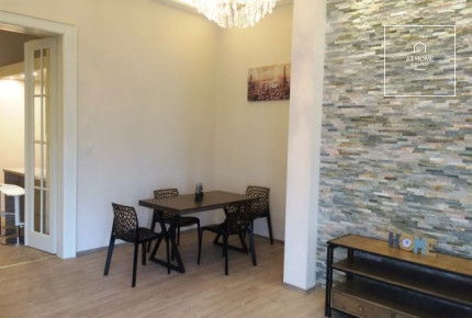 Sunny apartment for rent Budapest VI. district, Terézváros