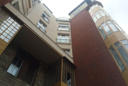 Sunny apartment for rent Budapest VI. district, Terézváros