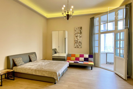 Sunny apartment for rent Budapest VI. district, Terézváros