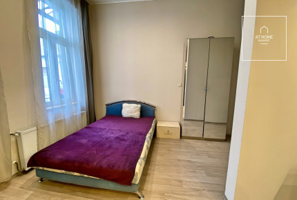 Sunny apartment for rent Budapest VI. district, Terézváros