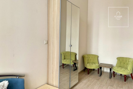 Sunny apartment for rent Budapest VI. district, Terézváros