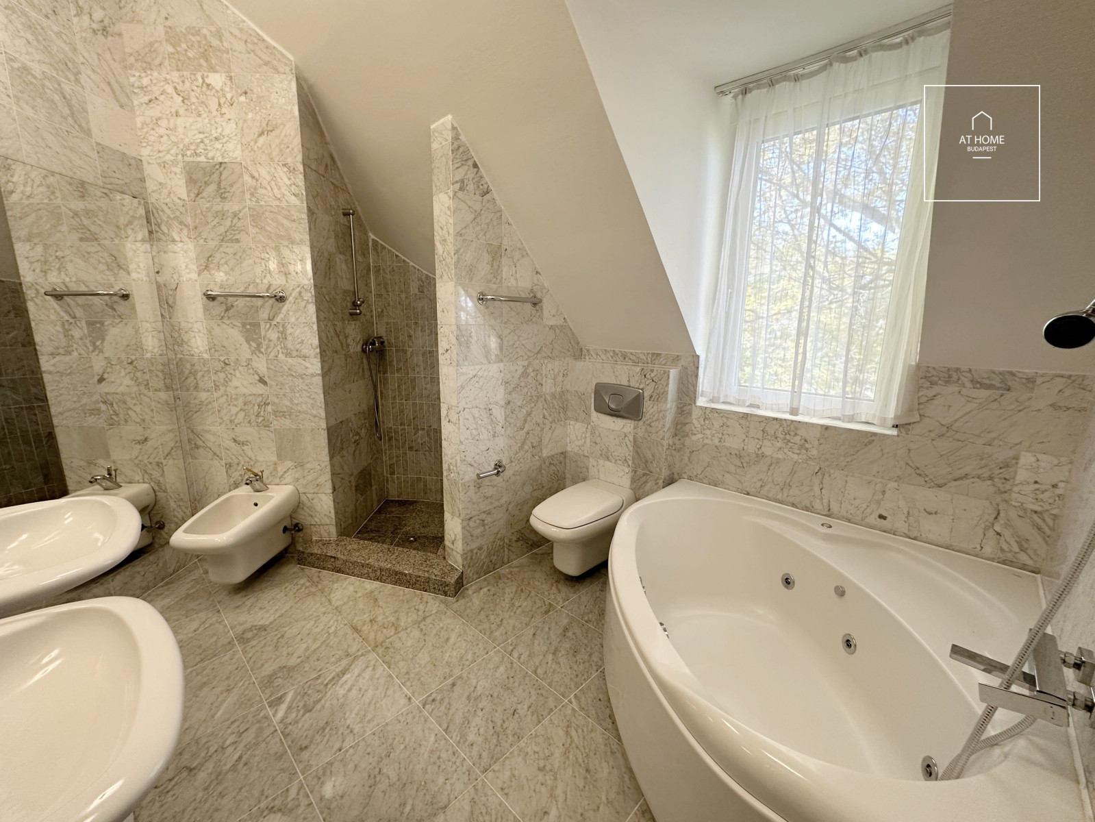 Sunny detached house for rent Budapest XII. district, Svábhegy