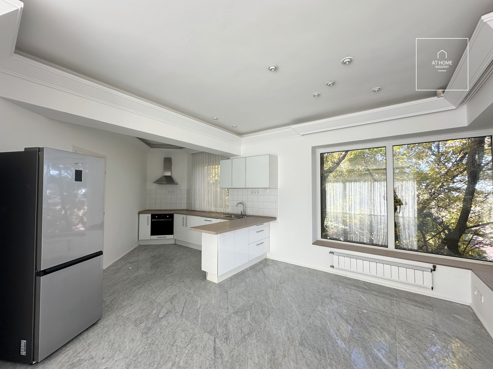 Napfényes Önálló családi ház kiadó Budapest XII. kerület, Svábhegy