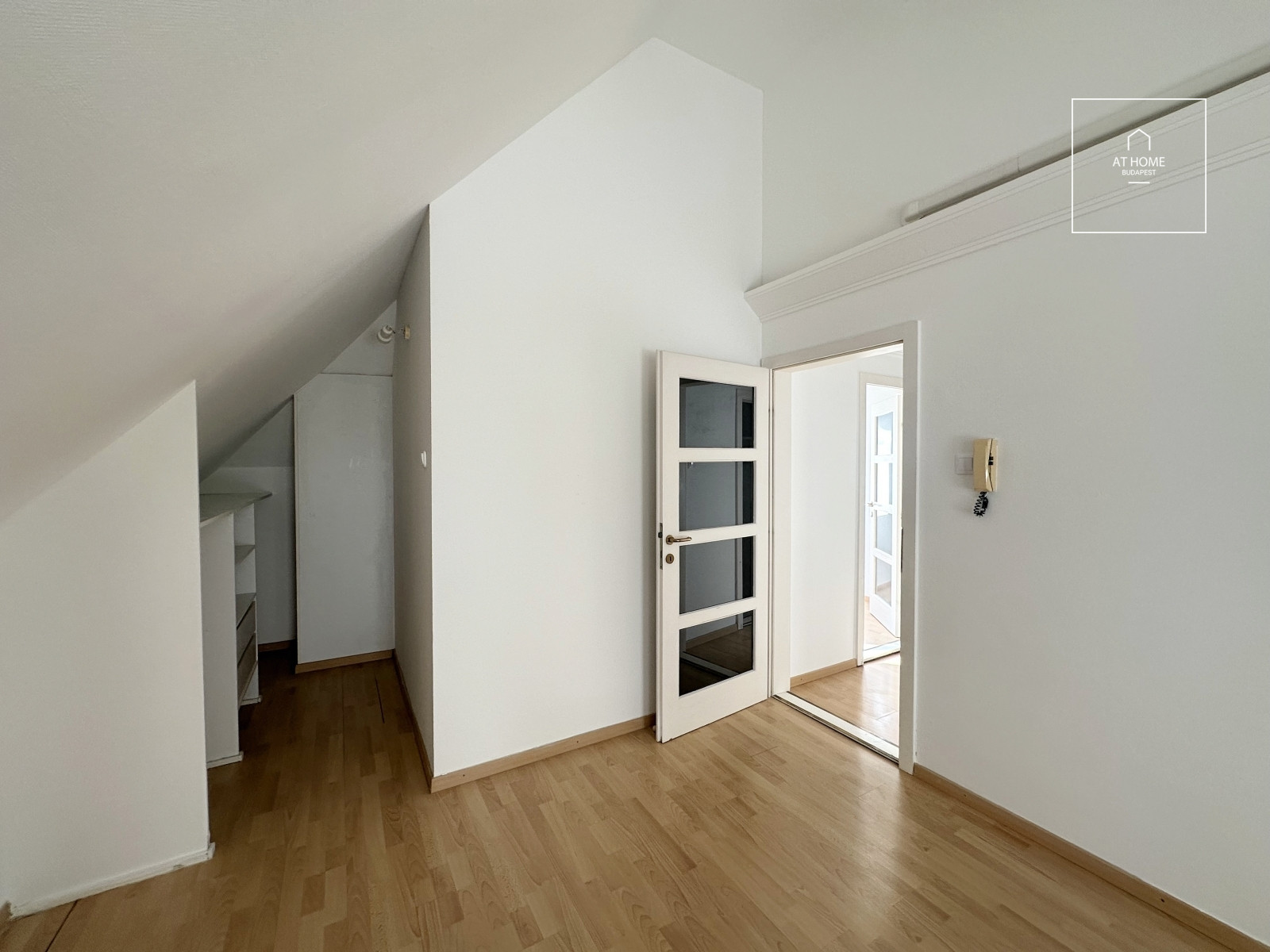 Sunny detached house for rent Budapest XII. district, Svábhegy