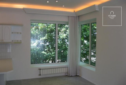 Napfényes Önálló családi ház kiadó Budapest XII. kerület, Svábhegy