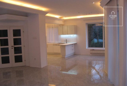 Sunny detached house for rent Budapest XII. district, Svábhegy