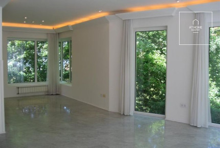 Napfényes Önálló családi ház kiadó Budapest XII. kerület, Svábhegy