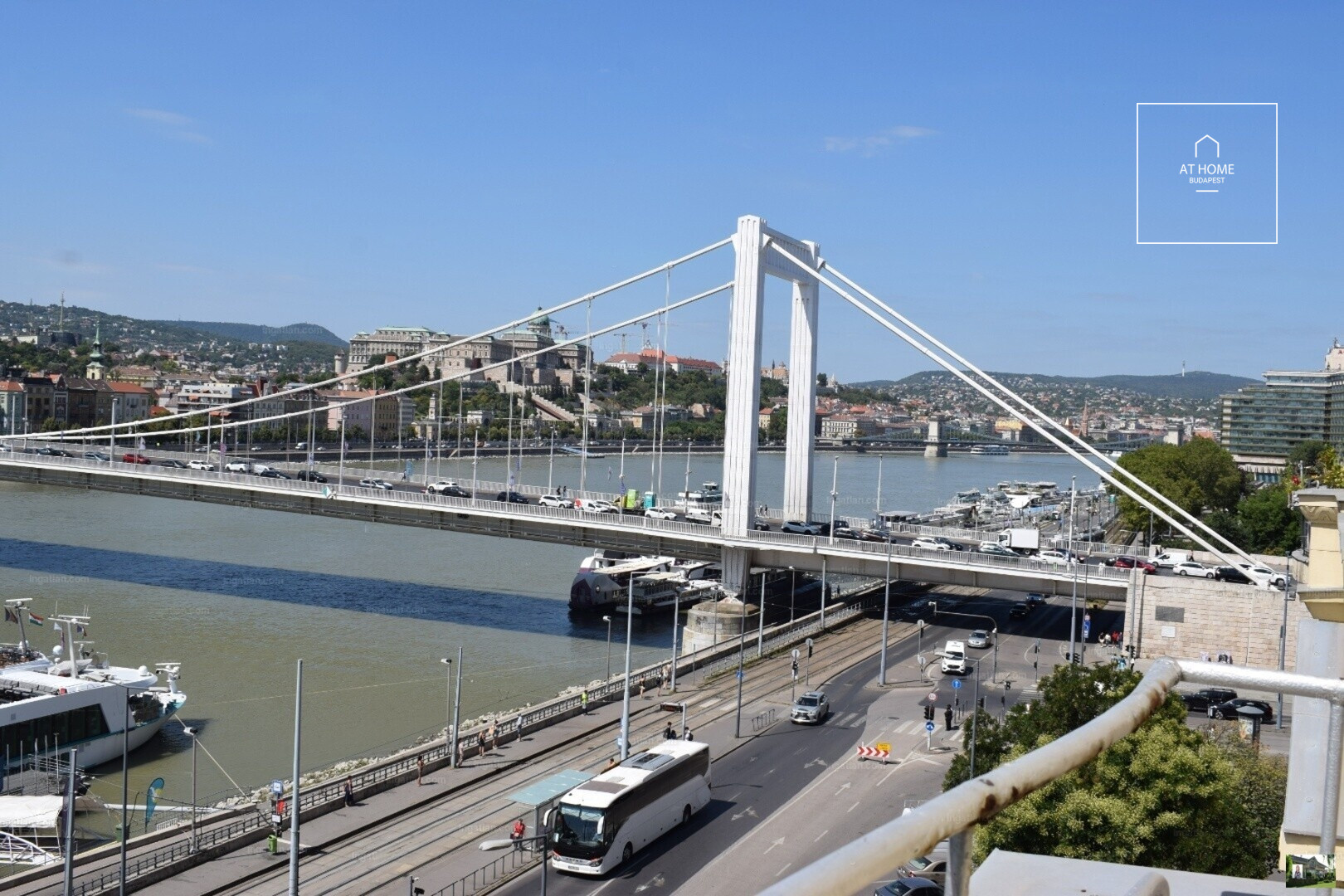 Two-Bedroom Apartment with Danube Panorama in the 5th District