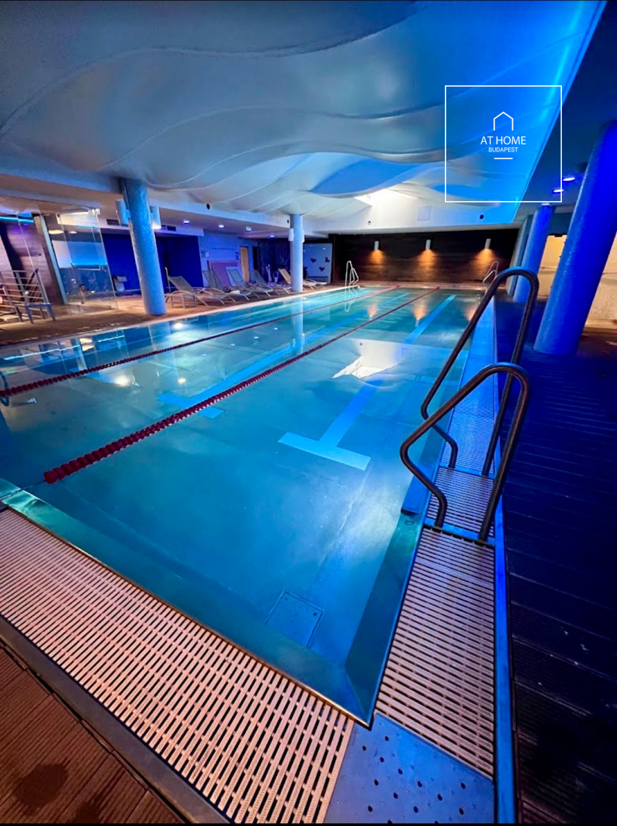 Világos, 2 hálószobás lakás Budapest belvárosában, a Gozsdu udvar közelében