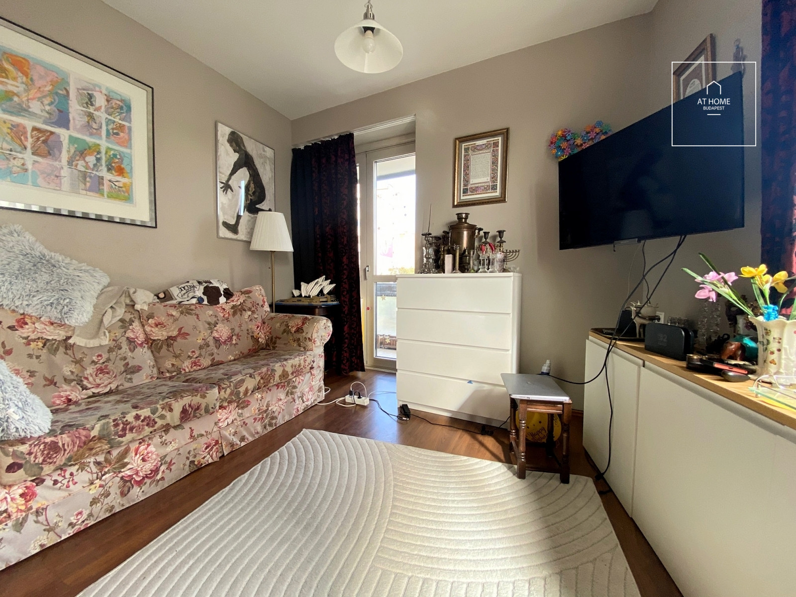 Sunny 3-Bedroom Corner Apartment in a Luxury Condominium in Budapest’s 9th District