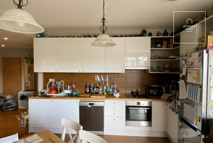 Sunny 3-Bedroom Corner Apartment in a Luxury Condominium in Budapest’s 9th District