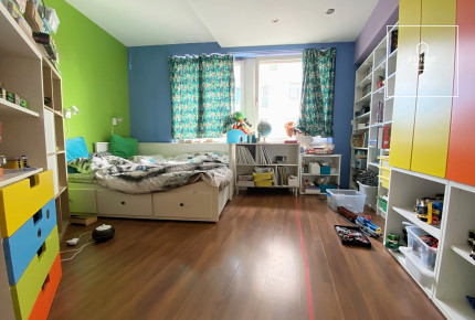 Sunny 3-Bedroom Corner Apartment in a Luxury Condominium in Budapest’s 9th District