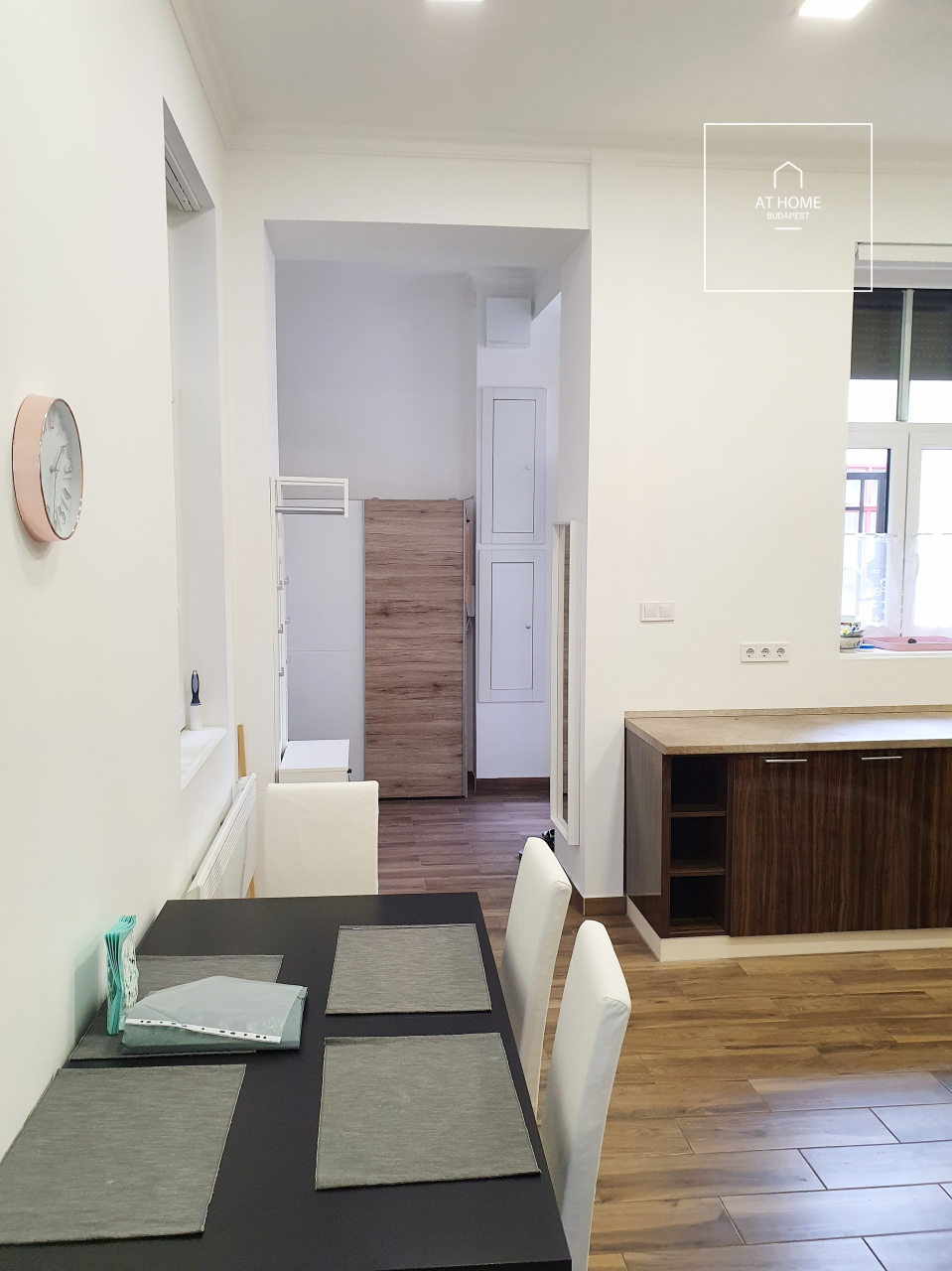 Sunny apartment for rent Budapest VI. district Terézváros