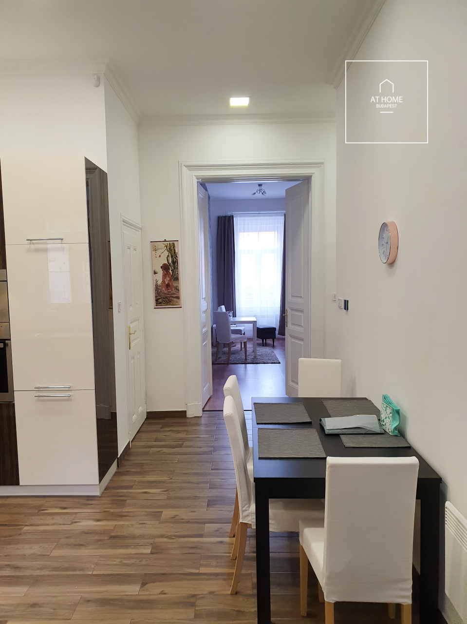 Sunny apartment for rent Budapest VI. district Terézváros